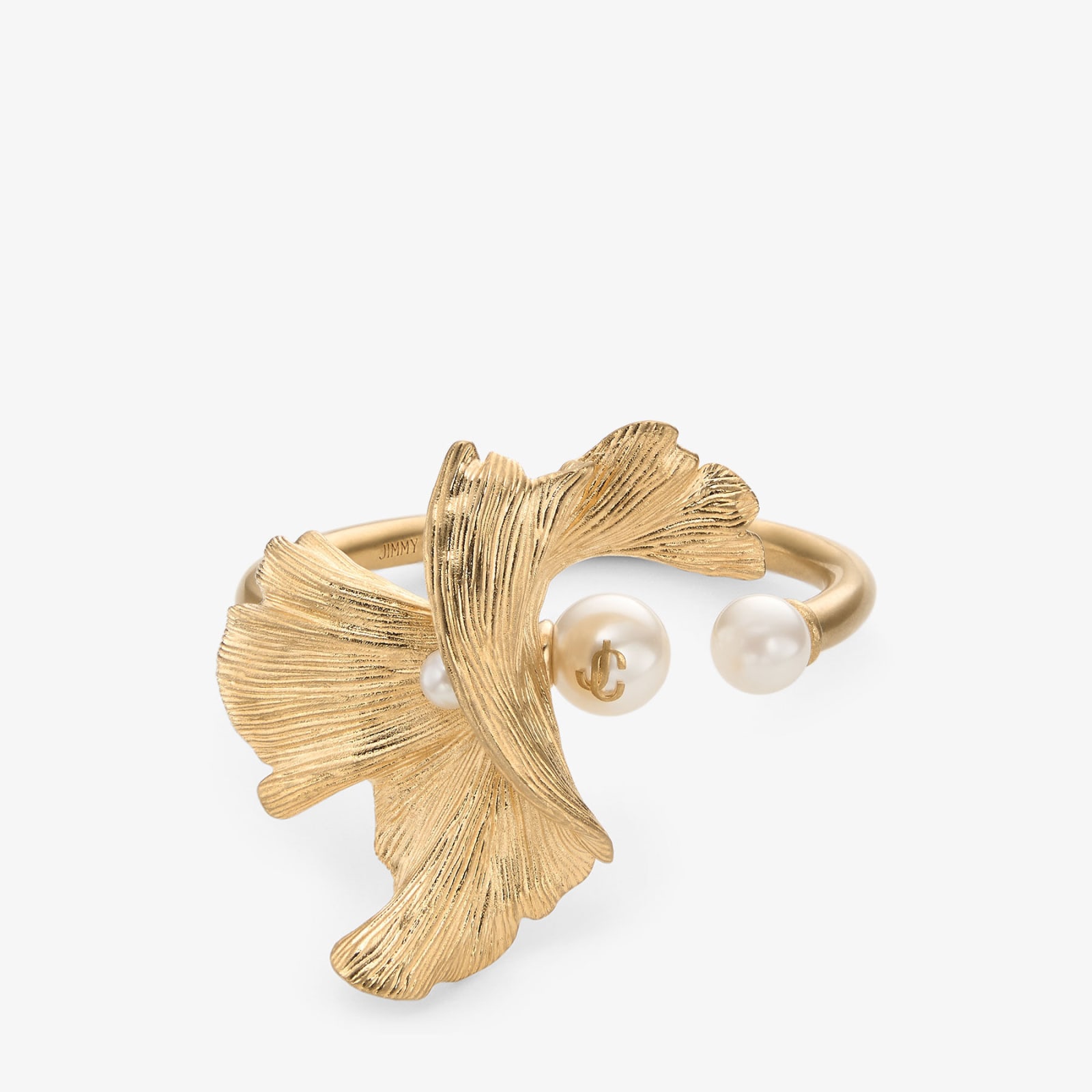 WAVEPEARLCUFFDXQ_0C9456_FRONT_vg1072